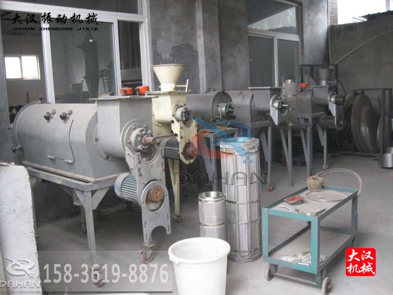 <a href='http://m.mensbag.cn/list_1_1.html' target='_blank'><u>�����Y</u></a>�ۙC(j��)